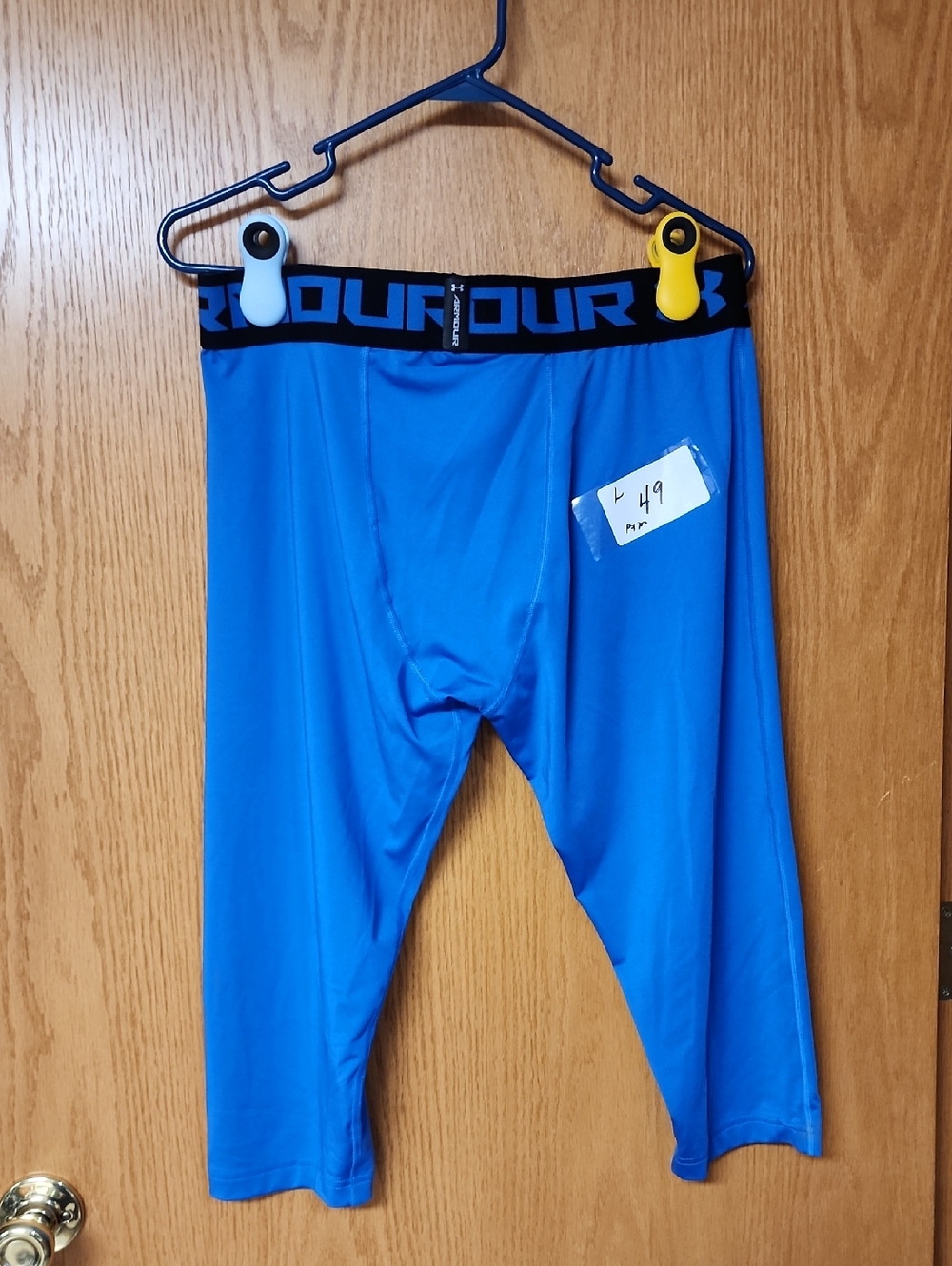 Under Armour Compression 3/4 Leggings with Black Waistband mens L number 49